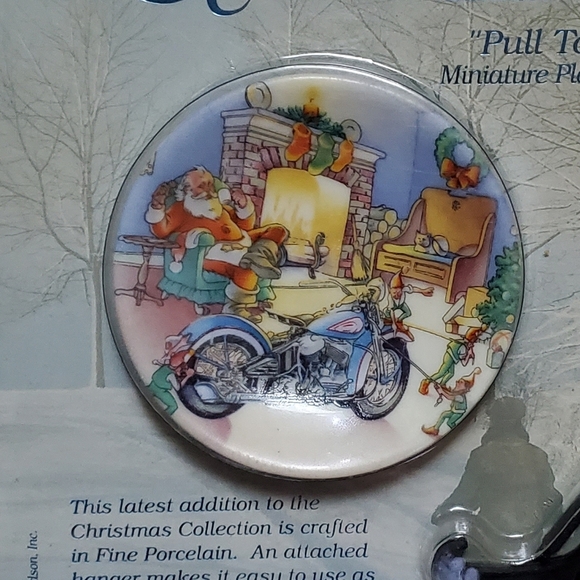 Harley-Davidson Christmas Collection Miniature Plate Ornament - Picture 3 of 7
